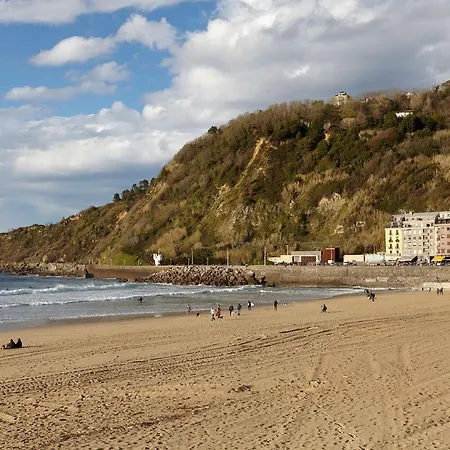 Always Easy I Usandizaga * San Sebastián